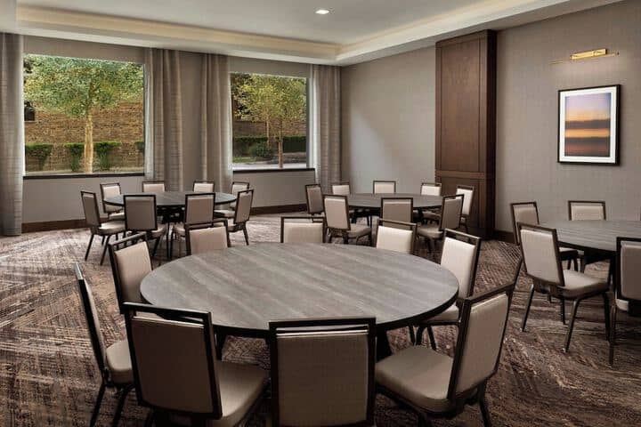 Meeting facility